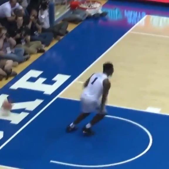 真的很炸裂！錫安大學(xué)時(shí)的球風(fēng)是真勁爆啊